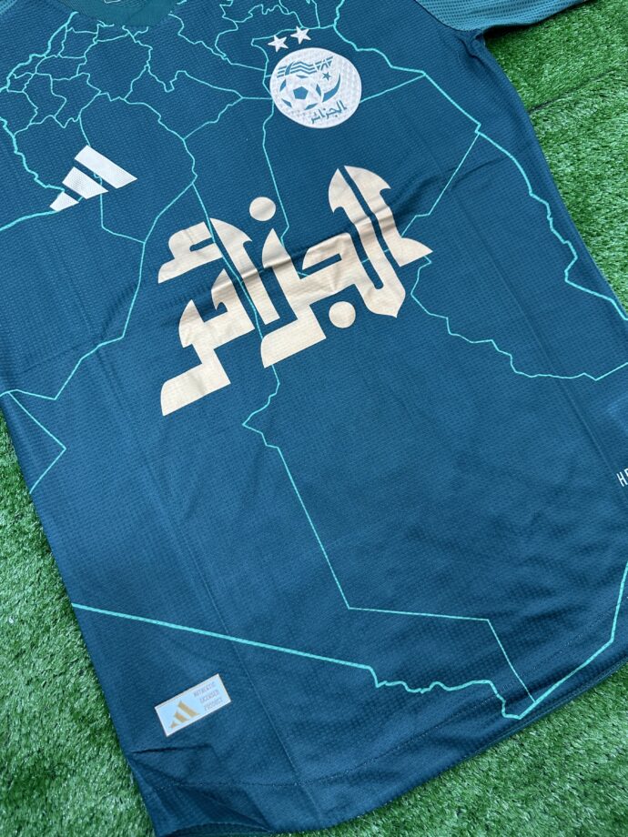 ⁦قميص المنتخب الوطني الجزائري الخاص 2025⁩ - الصورة ⁦8⁩