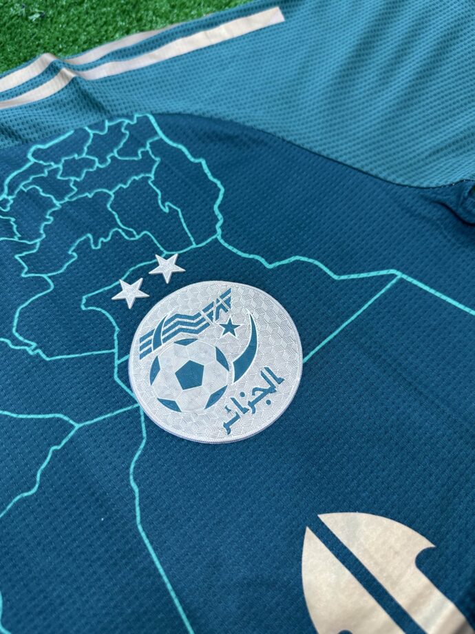 ⁦قميص المنتخب الوطني الجزائري الخاص 2025⁩ - الصورة ⁦9⁩