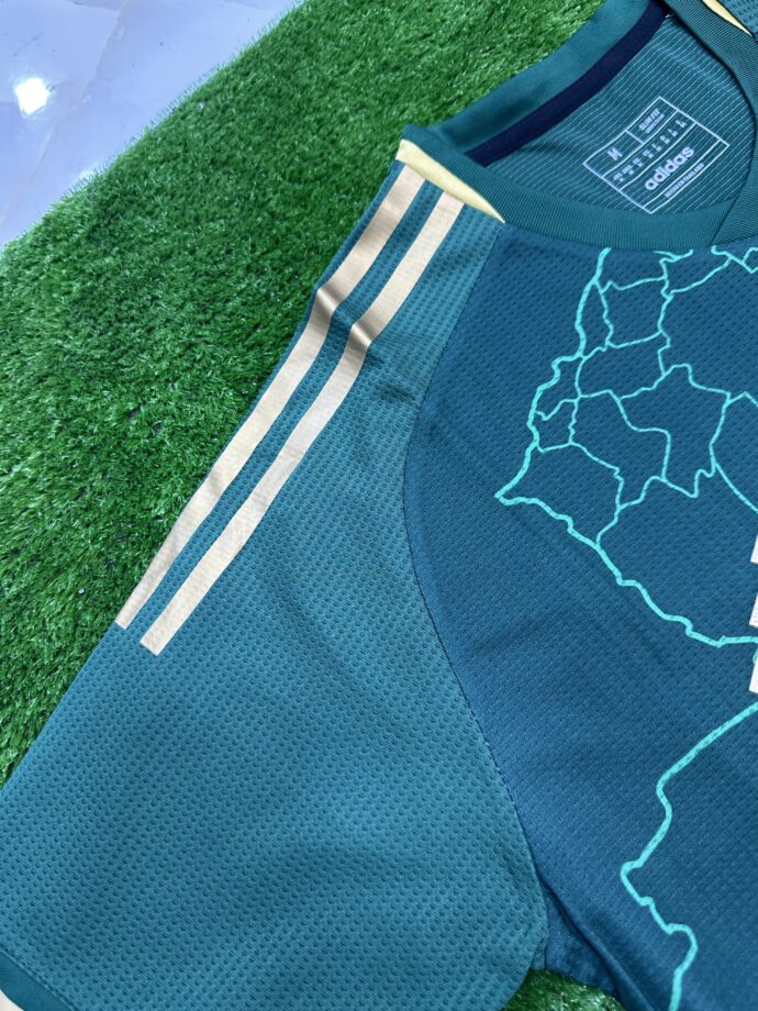 ⁦قميص المنتخب الوطني الجزائري الخاص 2025⁩ - الصورة ⁦4⁩